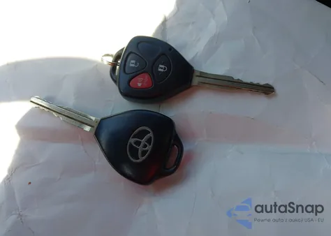 2010 Toyota Yaris z USA, uszkodzony, nr VIN JTDBT4K31A4079073